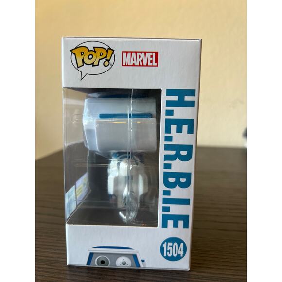 OFFICIAL SDCC STICKER H.E.R.B.I.E. Fantastic 4 Funko Pop Bobblehead #1504 Marvel - Picture 4 of 6